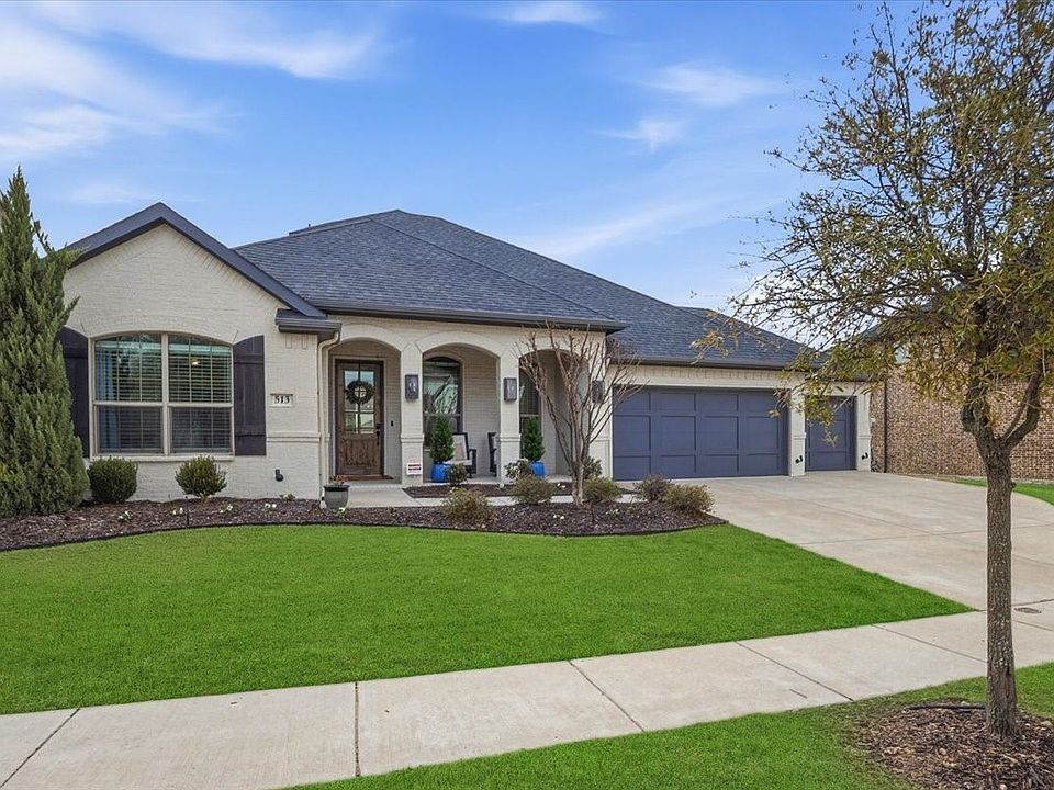 1st image of 513 Point Vista Dr