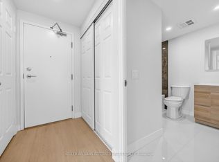 7 Bishop Ave #501, Toronto, ON M2M4J4