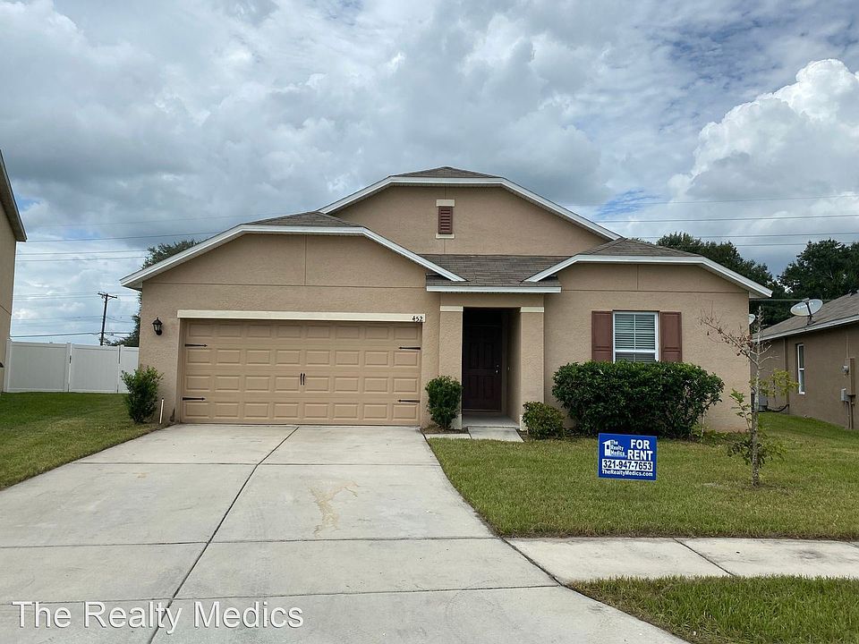 1st image of 452 Squires Grove Dr