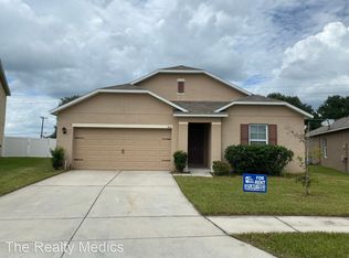 452 Squires Grove Dr, Winter Haven, FL 33880