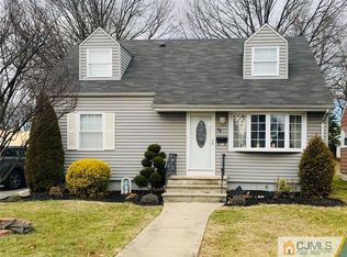 79 Linden St, Fords, NJ 08863