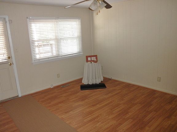 5th image of 5729 Crenshaw Dr