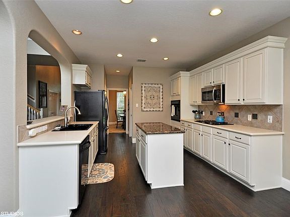4th image of 1407 Mustang Lake Ct
