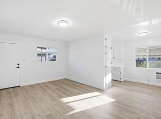 6860-6870 Hazeltine Avenue, Van Nuys, CA 91405
