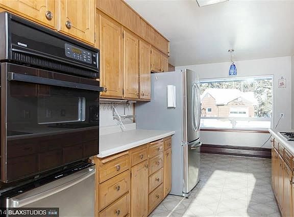 2nd image of 3699 Goldizen Ave