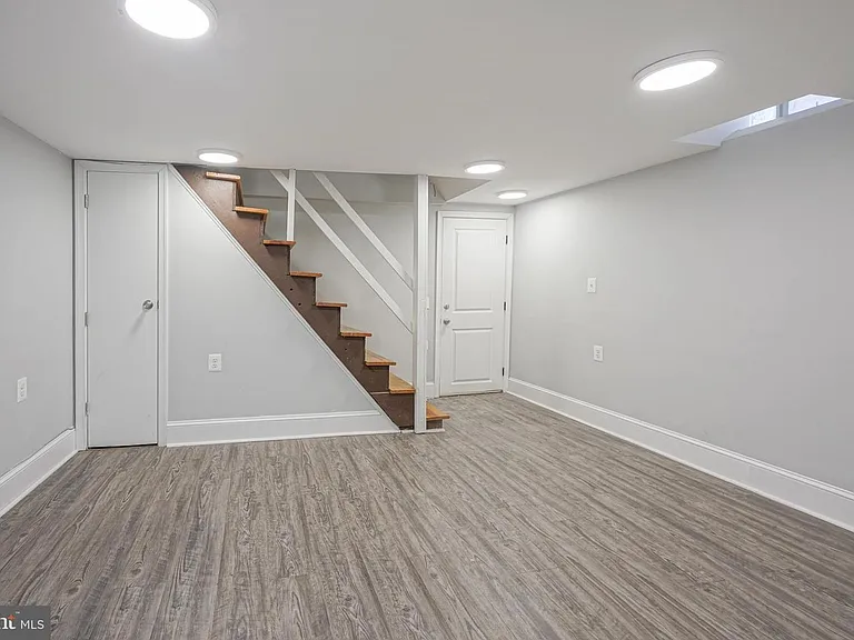 1525 Tasker St #1R — Photo 21