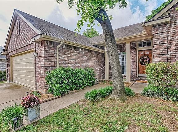 2nd image of 3526 Oak Bend Dr