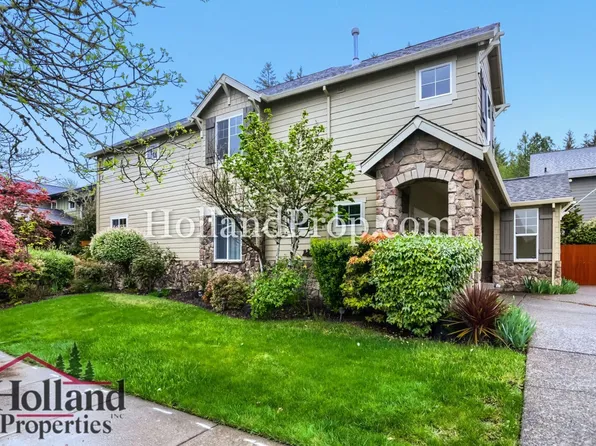 319 NW Wildwood St, Hillsboro, OR 97124