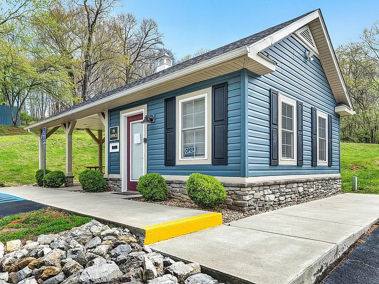Mount Pleasant Villas Apartment Homes
