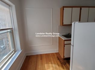 1421 W Farwell Ave #307, Chicago, IL 60626