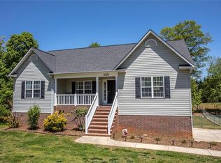 3353 48th Avenue Ln NE, Hickory, NC 28601