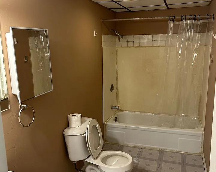 547 Ashland Ave — Photo 10