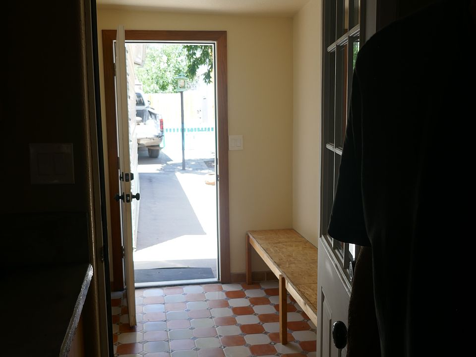 Entry way to backyard
