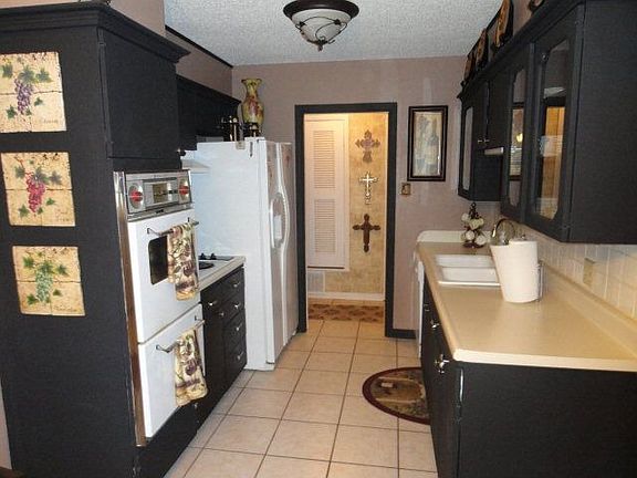 2nd image of 3609 E 29th St