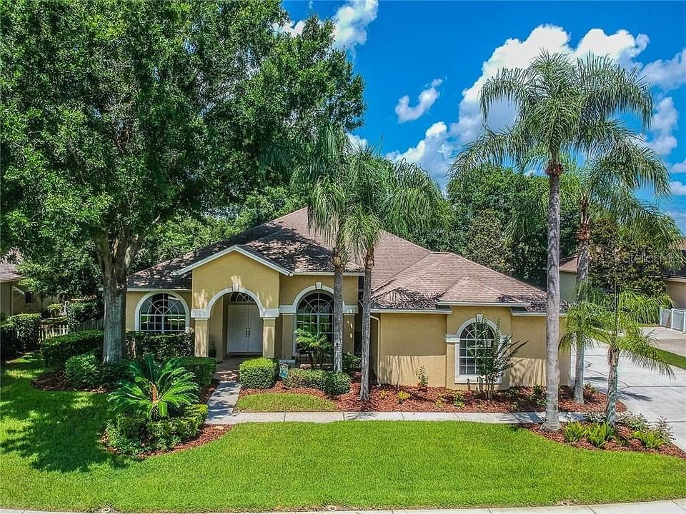 1st image of 21609 Trumpeter Dr