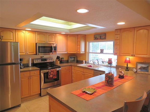 2nd image of 2551 Knotty Pine Way