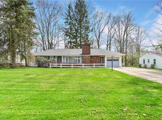 103 Skyline Dr, Canfield, OH