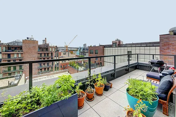 Rented by Halstead Real Estate | media 32