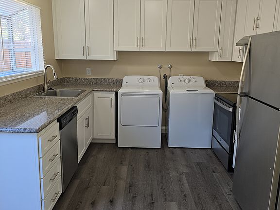 3rd image of 735 Palomino Dr #2