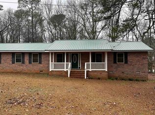 520 Honeysuckle Dr, Thomaston, GA 30286