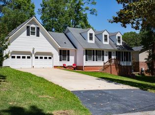 403 Colonial Dr, Greenwood, SC 29649