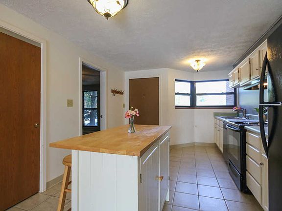 5th image of 20 Juniper Ln Unit 27