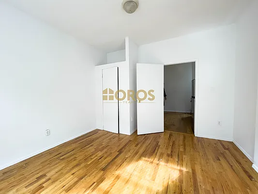 Rented by City Connections Realty | media 9