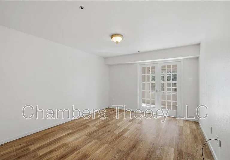 3315 Wyndham Cir #1227 — Photo 2