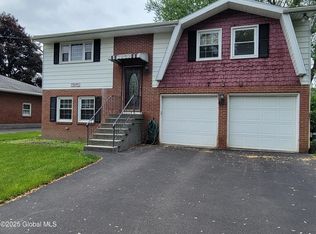 7 Briar Ave, Albany, NY 12203