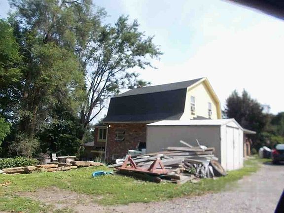 3rd image of 142 Sherman Ave