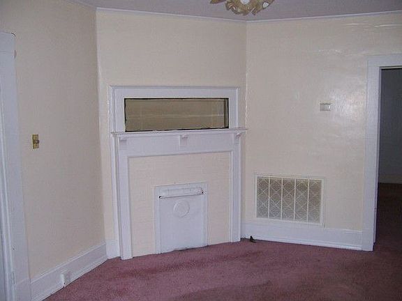 Dining Room w/Fireplace