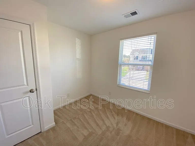 9139 Parlor Dr — Photo 12
