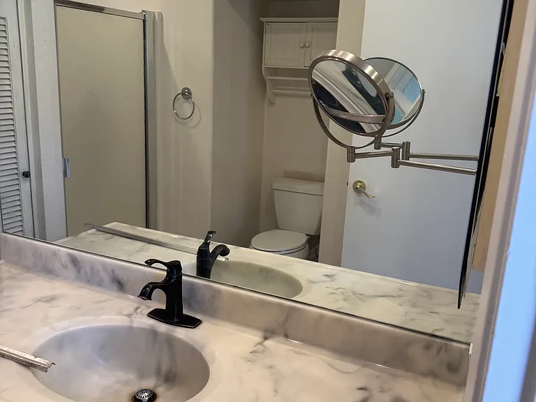 8196 Pawtucket Dr — Photo 2