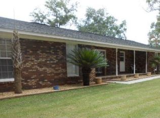 98 Saint Mary Rd, Cottonwood, AL 36320