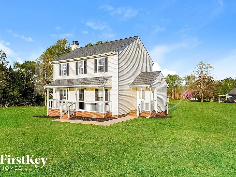 202 Whitestone Dr