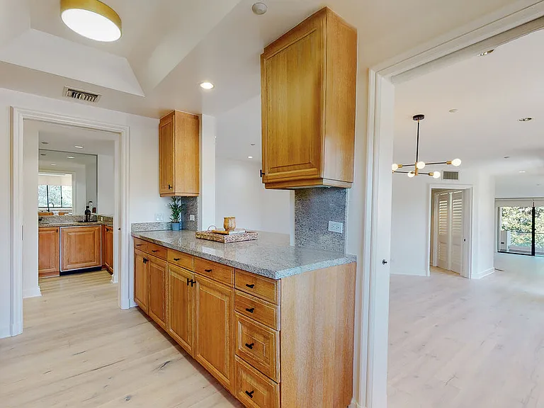 701 Ocean Ave #311 — Photo 22