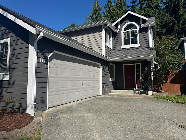 111 83rd Dr SE — Photo 1