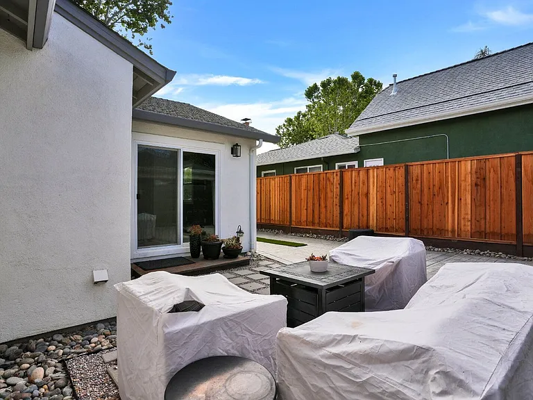 1835 Ellen Ave — Photo 33