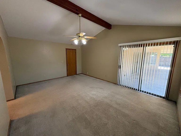 605 E Babcock Ave — Photo 12
