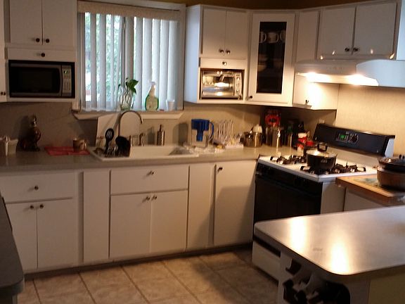 3rd image of 717-719 Cleveland Ave