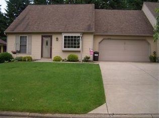 46014 New England Sq, New Waterford, OH