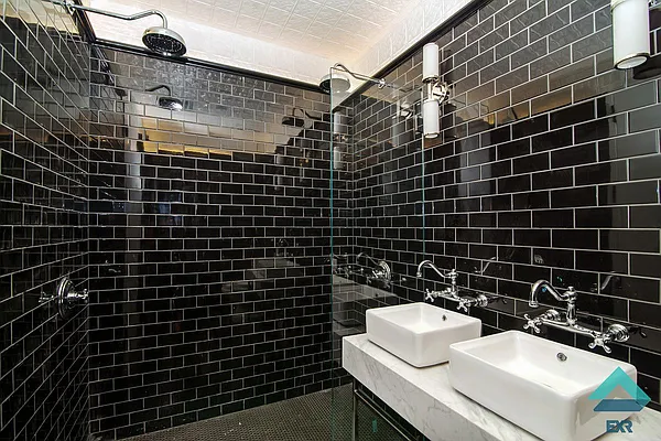 Rented by EXR | media 36