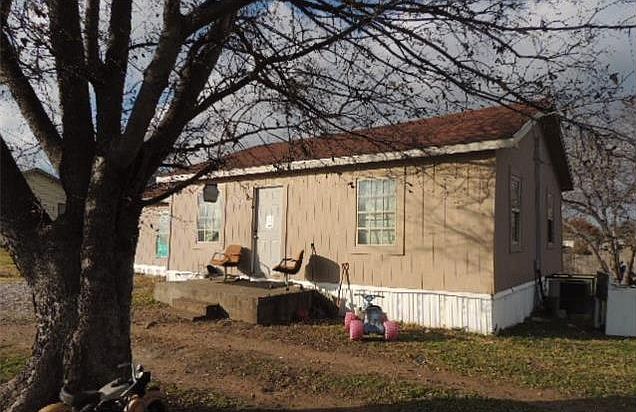 2nd image of 1609 W Bruton Rd