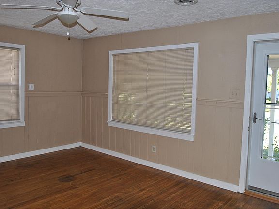 2nd image of 234 N 6th Ave