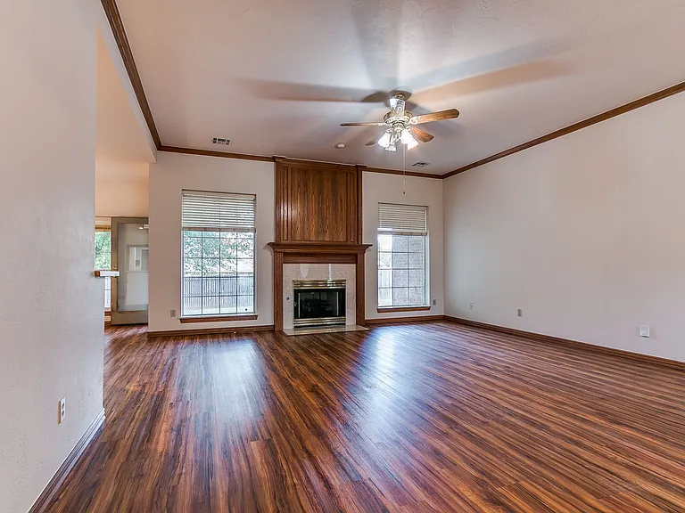 2913 Daybreak Dr — Photo 22