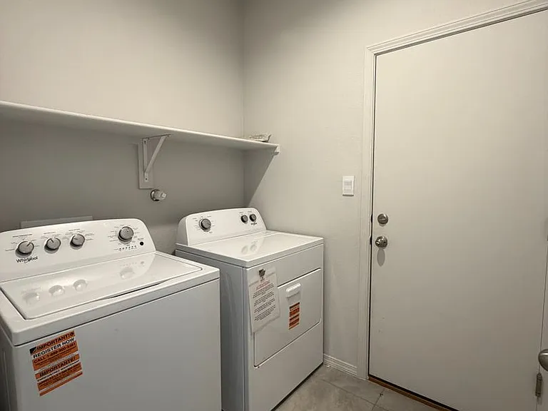 1504 Alto Colores St NW — Photo 25