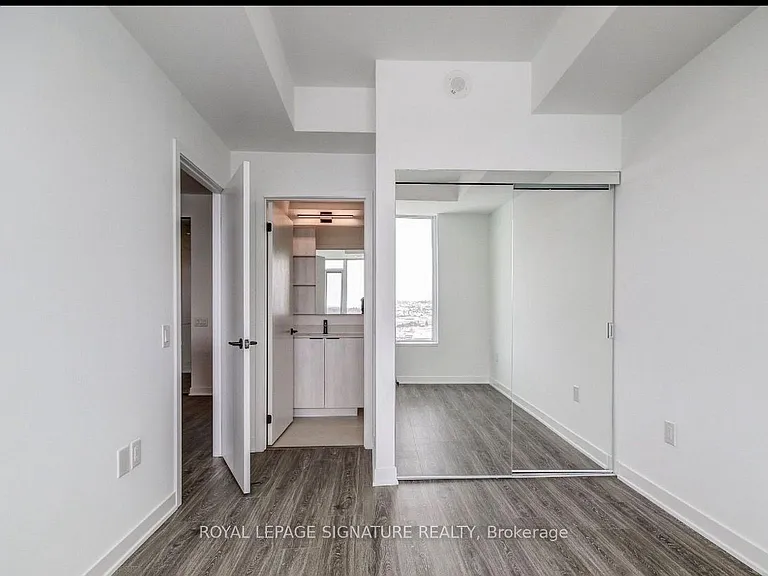 2495 Eglinton Ave W #1607 — Photo 8