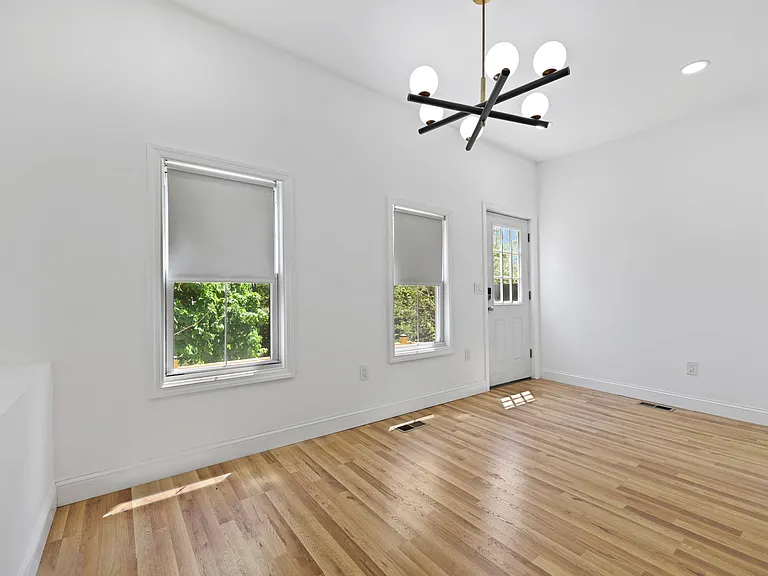 300 Bruce Park Ave #1 — Photo 22
