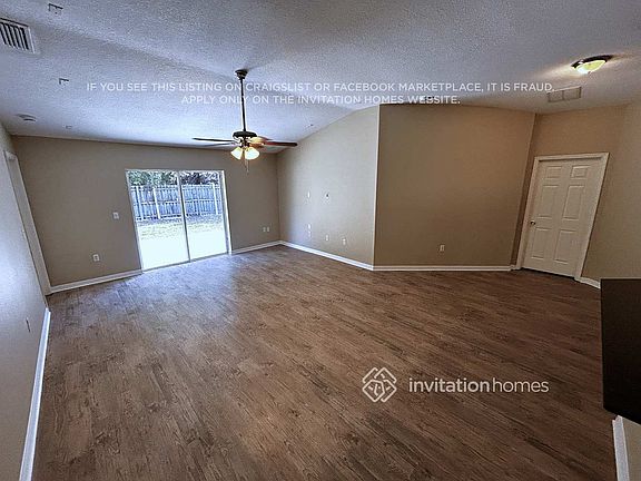 4th image of 3922 Rollingsford Cir