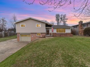 320 Sandridge Dr, Hemlock, MI 48626